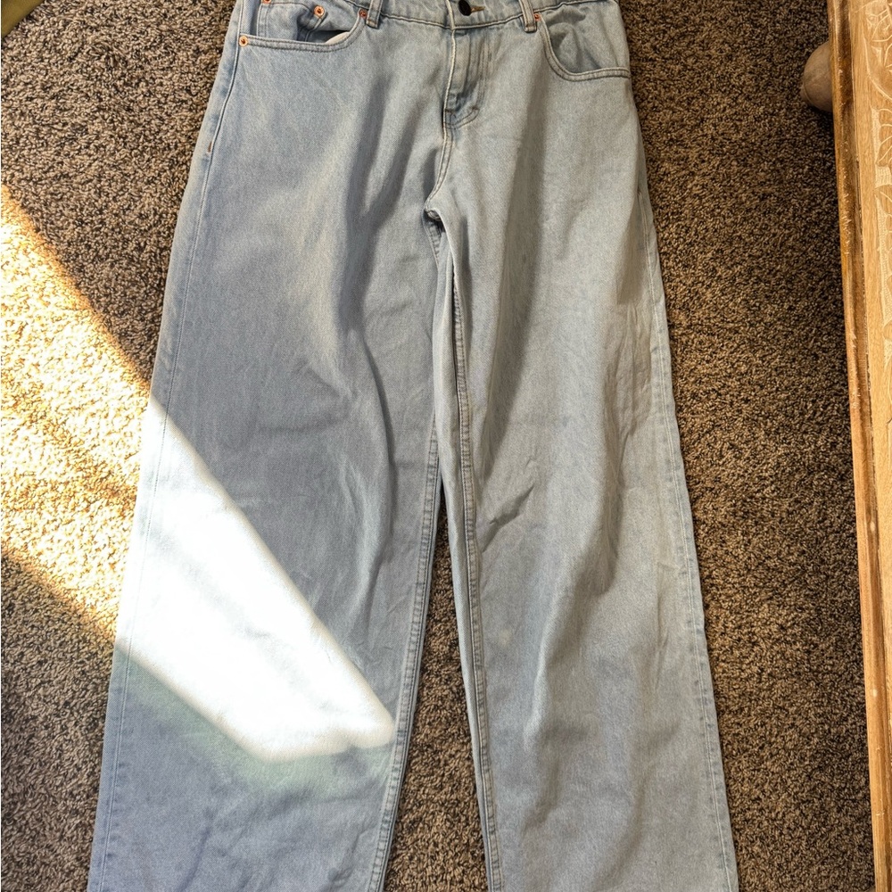 Motel Rocks Roomy Extra Wide Low Rise Jeans In Extreme Light Blue Wash - Picture 3 of 6